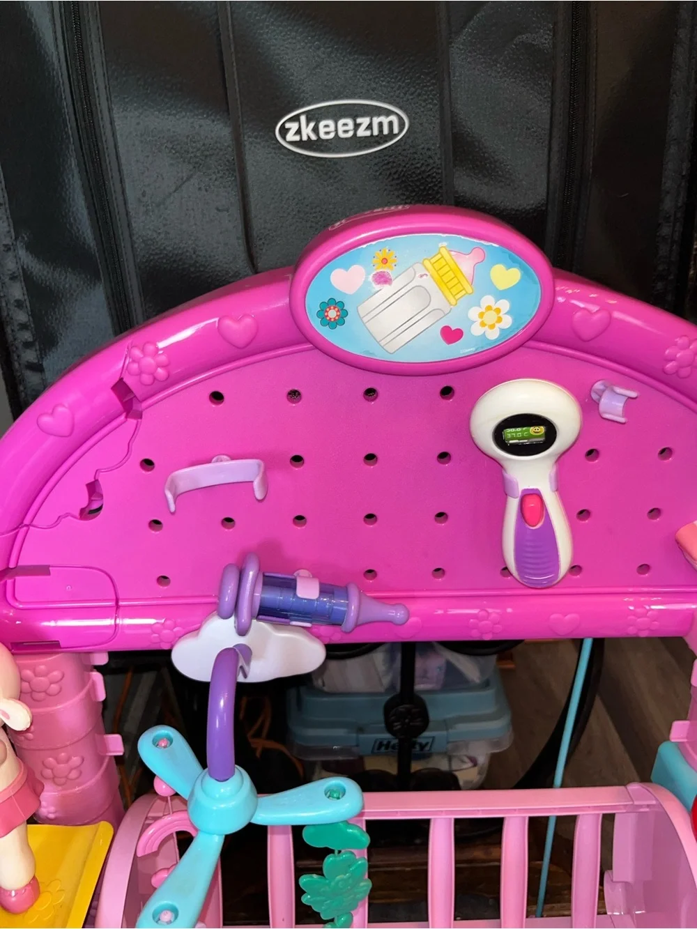 Disney Jr. Doc McStuffins Baby All-in-One Nursery playset WORKS GREAT RARE HTF